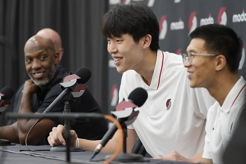 皇家马德里vs尤文图斯_NBA｜杨瀚森发布会秀幽默：争取下次把翻译踢掉