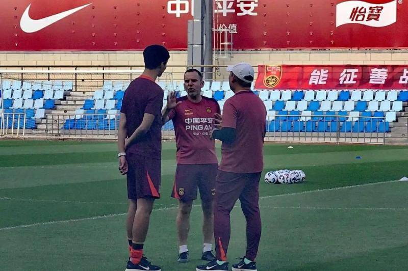 WNBA籃球比賽_新国足大连开练 久尔杰维奇：非常开心接受这个任务