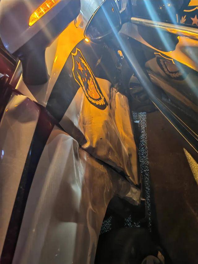 皇冠信用网怎么代理_向前一横！辽P0952警皇冠信用网怎么代理，救下5个孩子