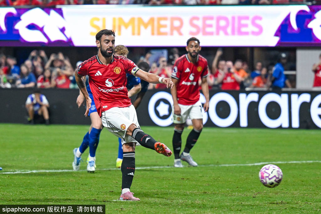 马赛vs巴黎_阿什利-扬：B费失点球背后的真相马赛vs巴黎，主裁判的干扰是否是关键？