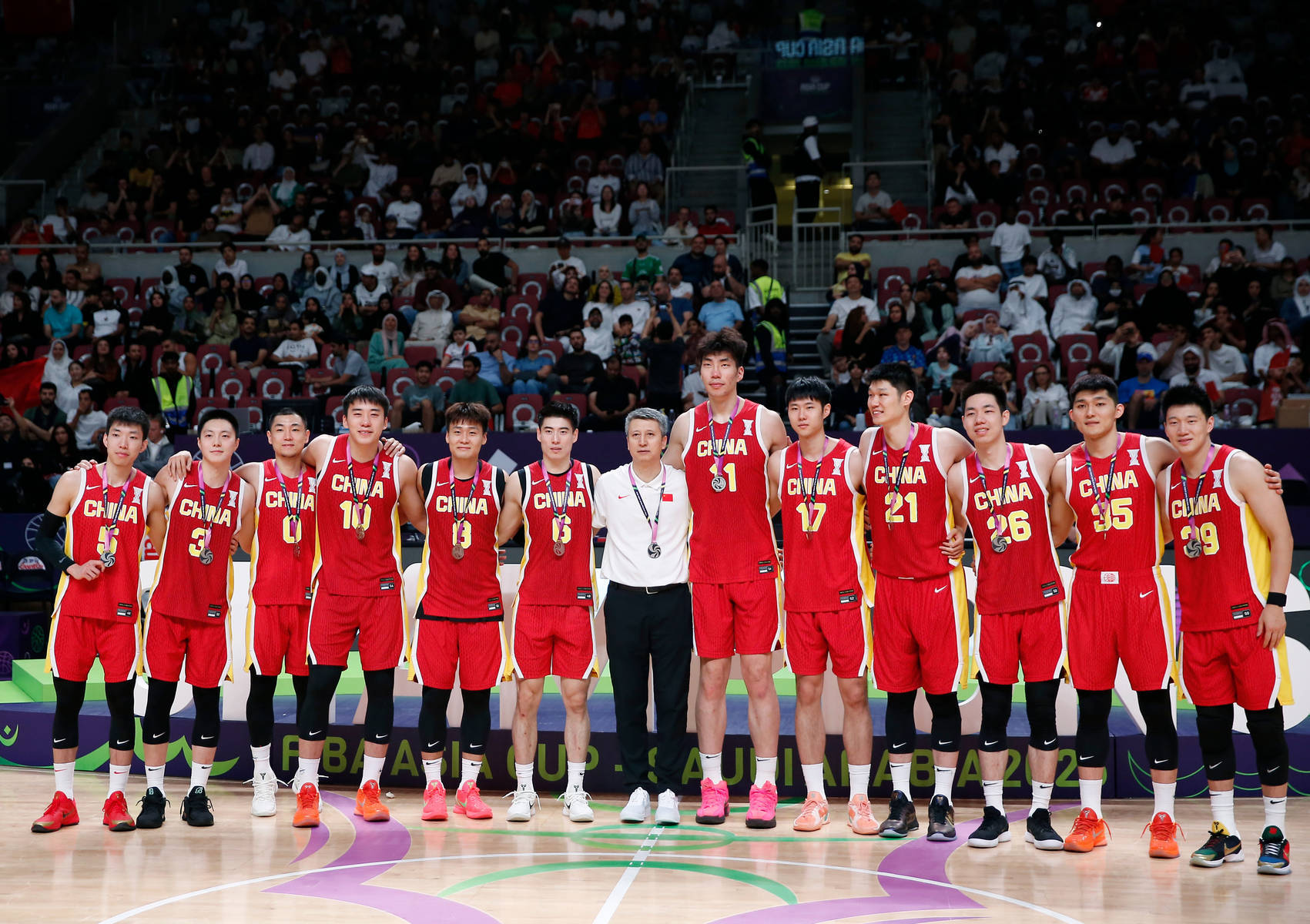 维京vs洛辛堡_篮协主席称赞郭士强团队：简单纯粹 业余时间都在谈战术