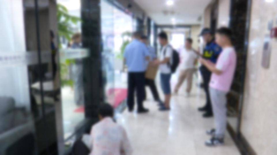 希腊超级联赛甲组_男子花30万讨老婆希腊超级联赛甲组，一个月不到人财两空！婚介所回怼记者：再拍我就对你不客气