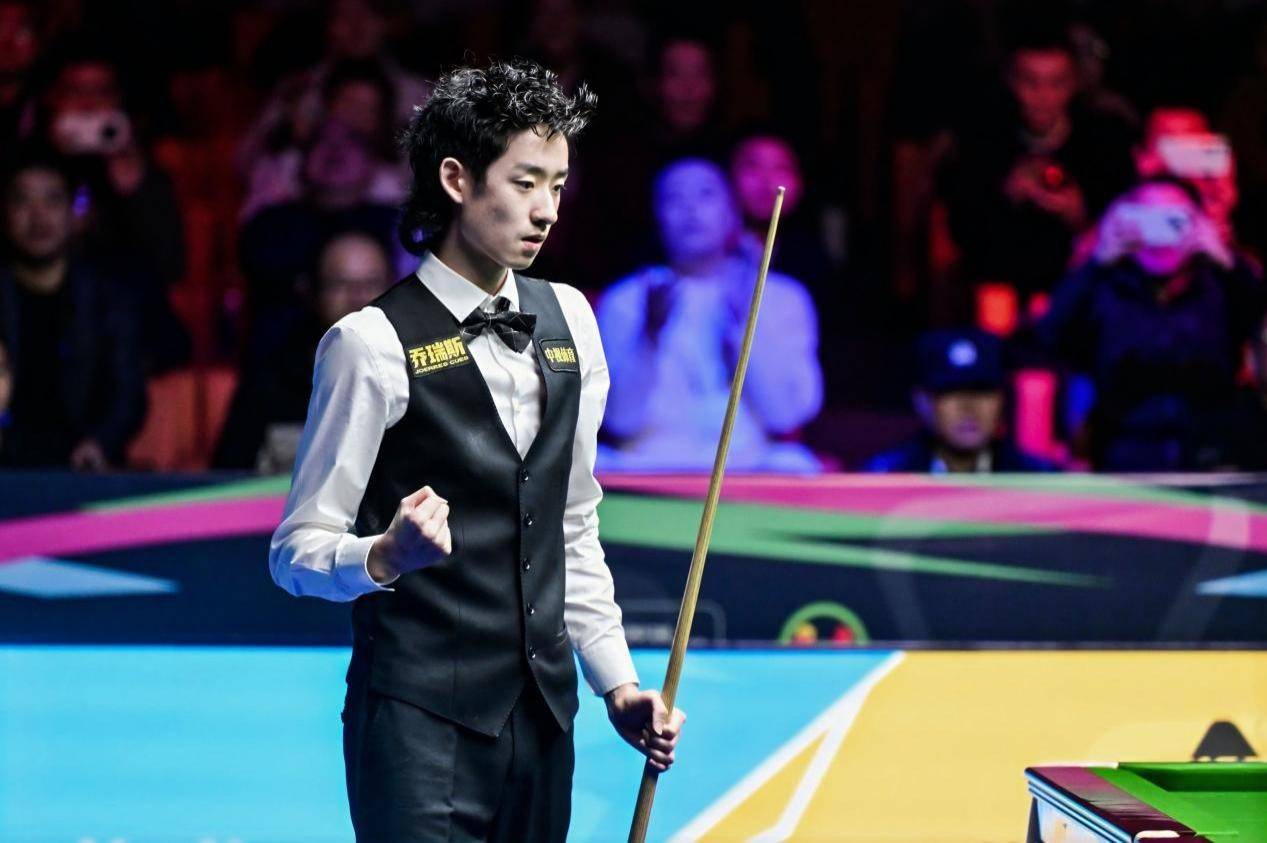 皇冠信用網如何开户_斯诺克国锦赛新王加冕 中国小将吴宜泽南京登顶夺生涯首冠