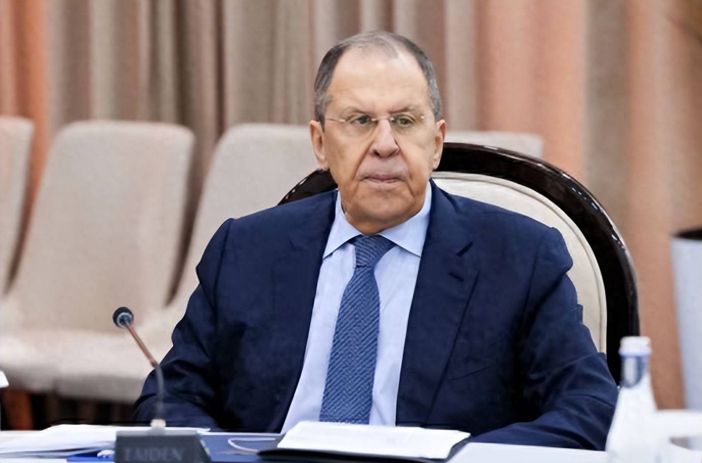 如何申请皇冠信用网_刚攻下红军城如何申请皇冠信用网，俄外长拉夫罗夫高调表态，中俄不缔结同盟，现实主义才是真道理？