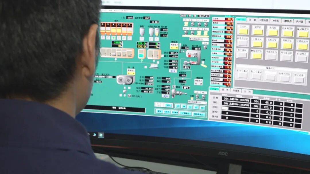 hga035会员注册
_一夜之间hga035会员注册
,铺完8000吨沥青!北京这段路让全网惊叹,获外交部点赞