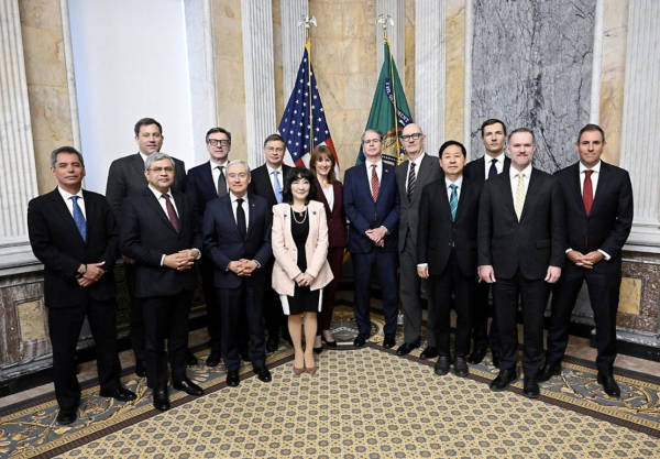 皇冠mos077
_特朗普给盟友下令:180天打破中国稀土垄断皇冠mos077
,不然加税